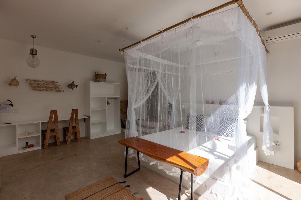 באיה סיינטה אנה La Pointe Beach Huts מראה חיצוני תמונה